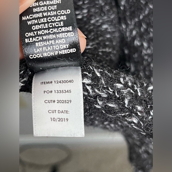 Torrid Colorblock Knit Open Front Cardigan Size 2XL but fits like 1X or 0 - Picture 11 of 11